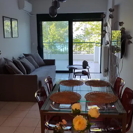 The Cozy Seaside Apartment Nafpaktos Exterior foto