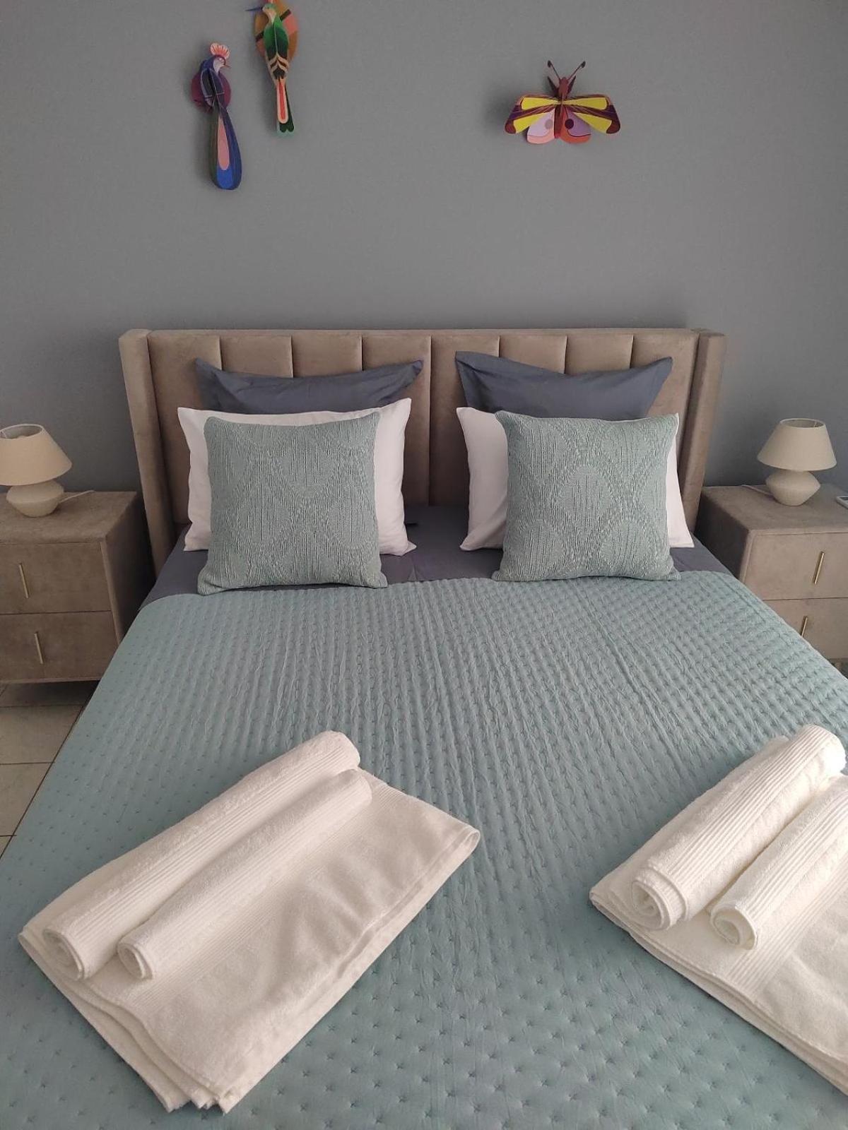 The Cozy Seaside Apartment *